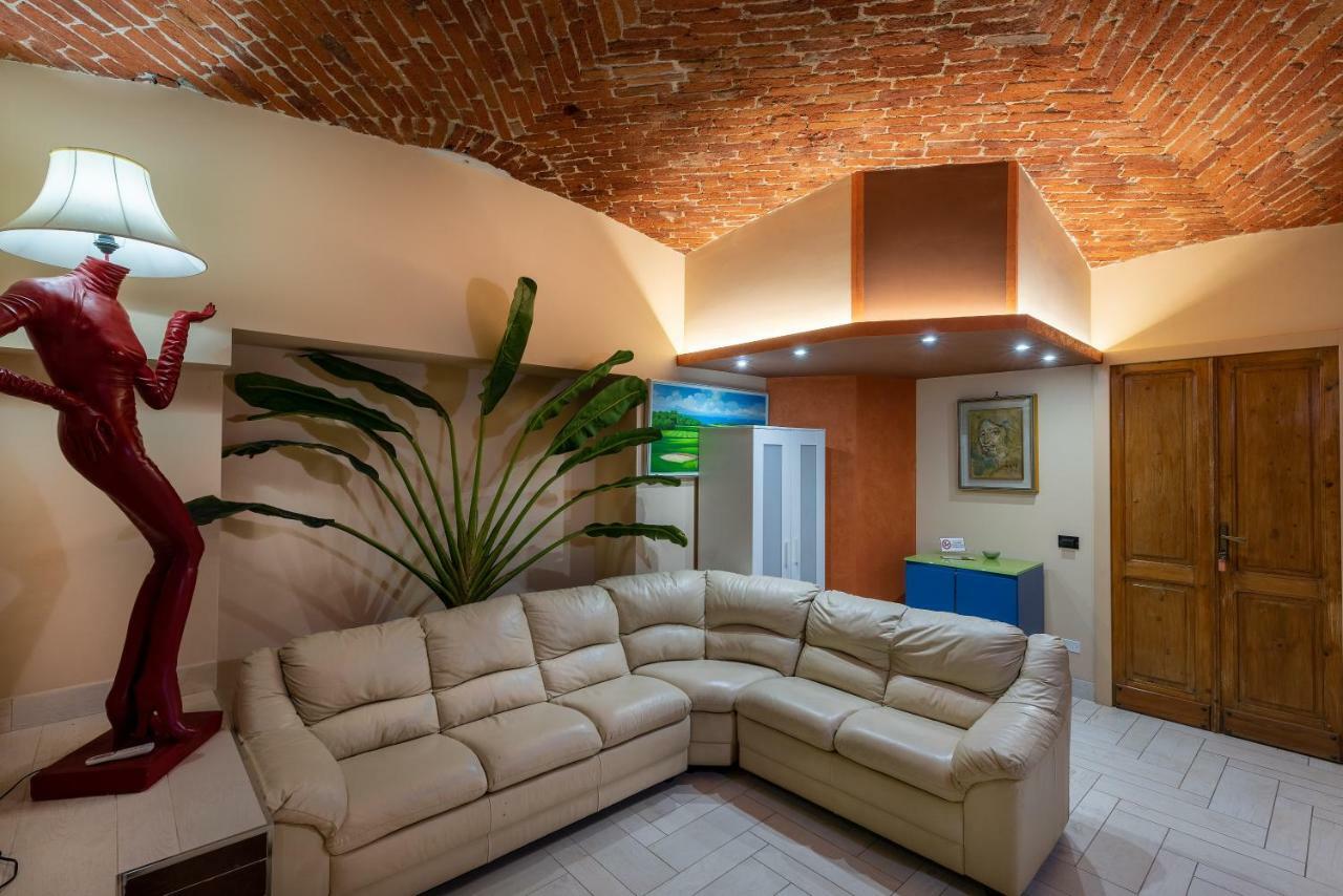 Villa Mery Casale Monferrato Buitenkant foto