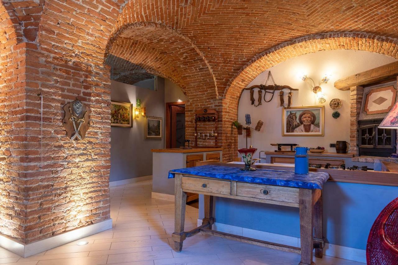 Villa Mery Casale Monferrato Buitenkant foto